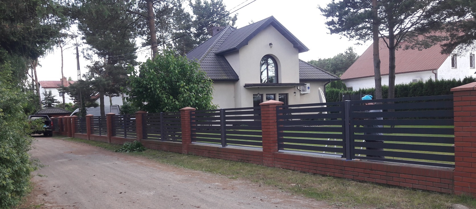 Ogrodzenia aluminiowe — przykład rozwiązania